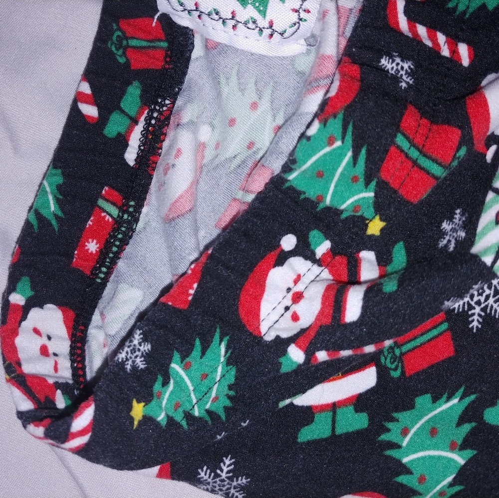 Christmas decorated LuLaRoe leggings (stretchy)